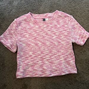 Pink cropped tee